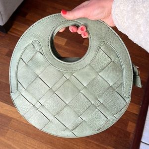NWOT Anthropologie Summer Woven Circle Crossbody Bag